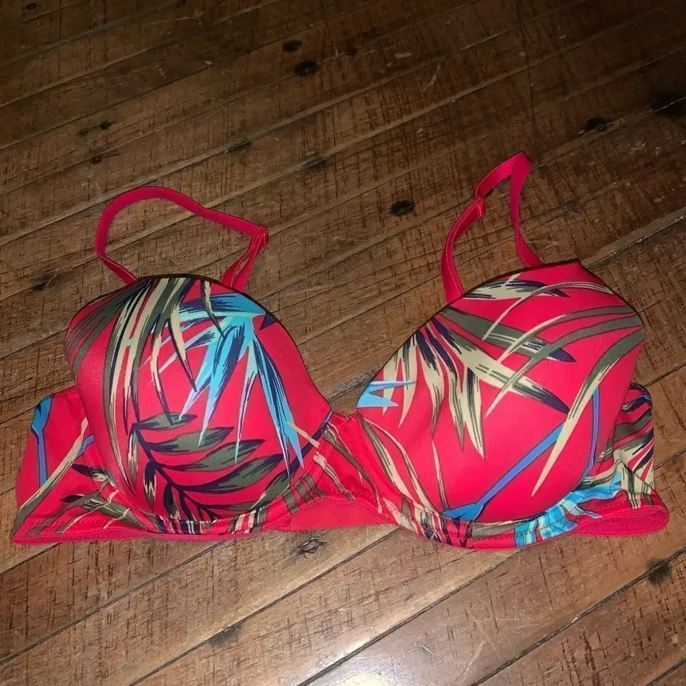 Victoria’s Secret red tropical wear everywhere lightly lined 34C bra